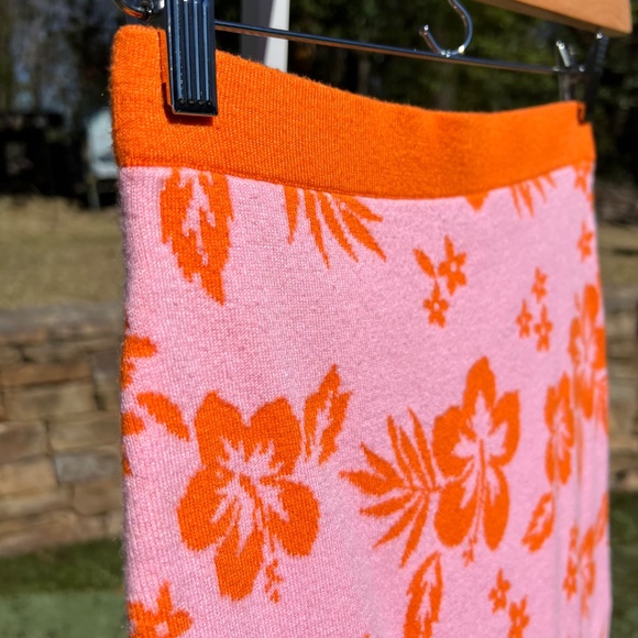 Wild Fable Pink Skirt with Orange Hibiscus Flowers - Picture 5 of 14